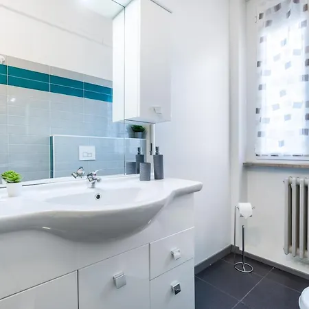 Central Station 13min - 2 Bedrooms, 2 Bathrooms, Metro * Milano