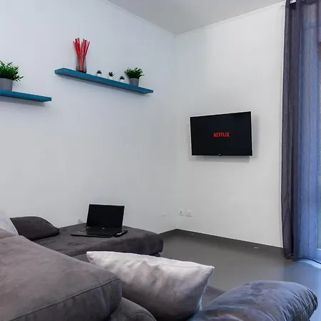 Appartamento Central Station 13min - 2 Bedrooms, 2 Bathrooms, Metro